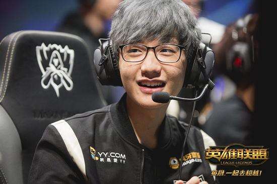 在这样的背 在这样的背