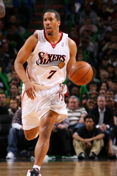 和跨国合作 和跨国合作